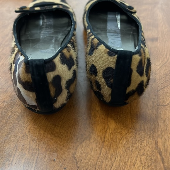 Stuart Weitzman calf hide cheetah flats - Picture 4 of 8